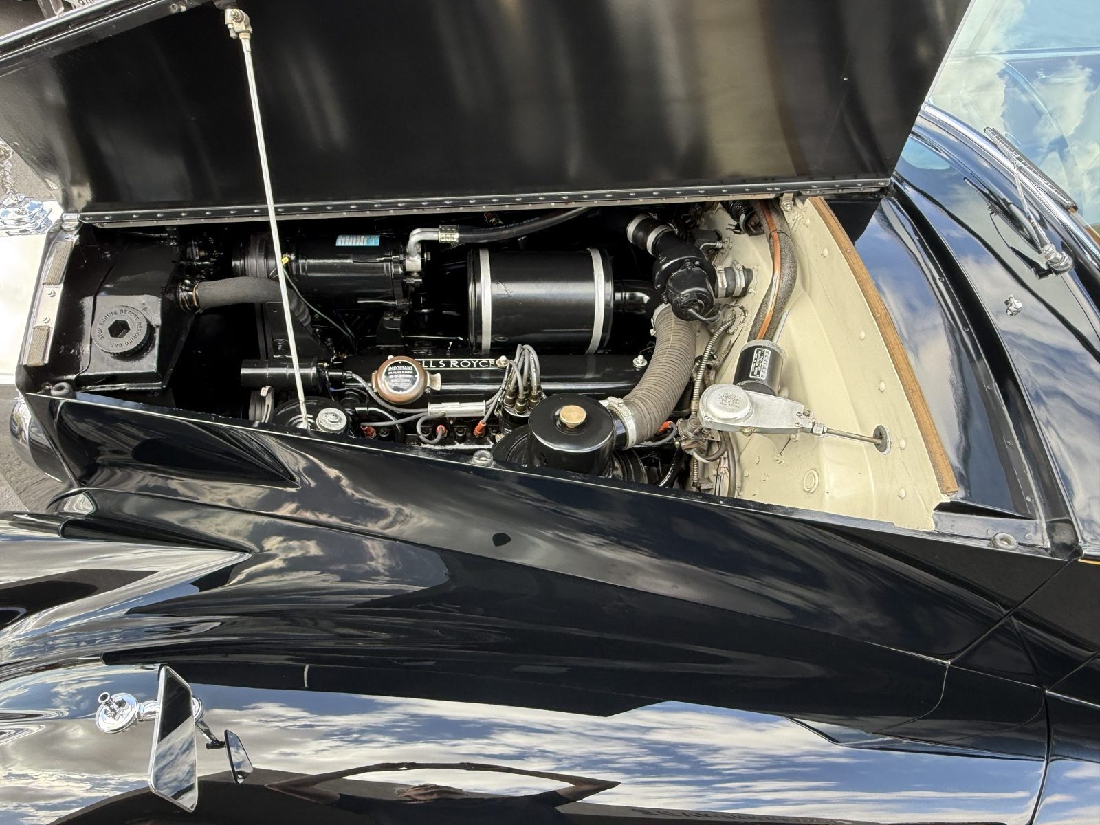 4.9-liter inline-six engine of the 1957 Rolls-Royce Silver Wraith