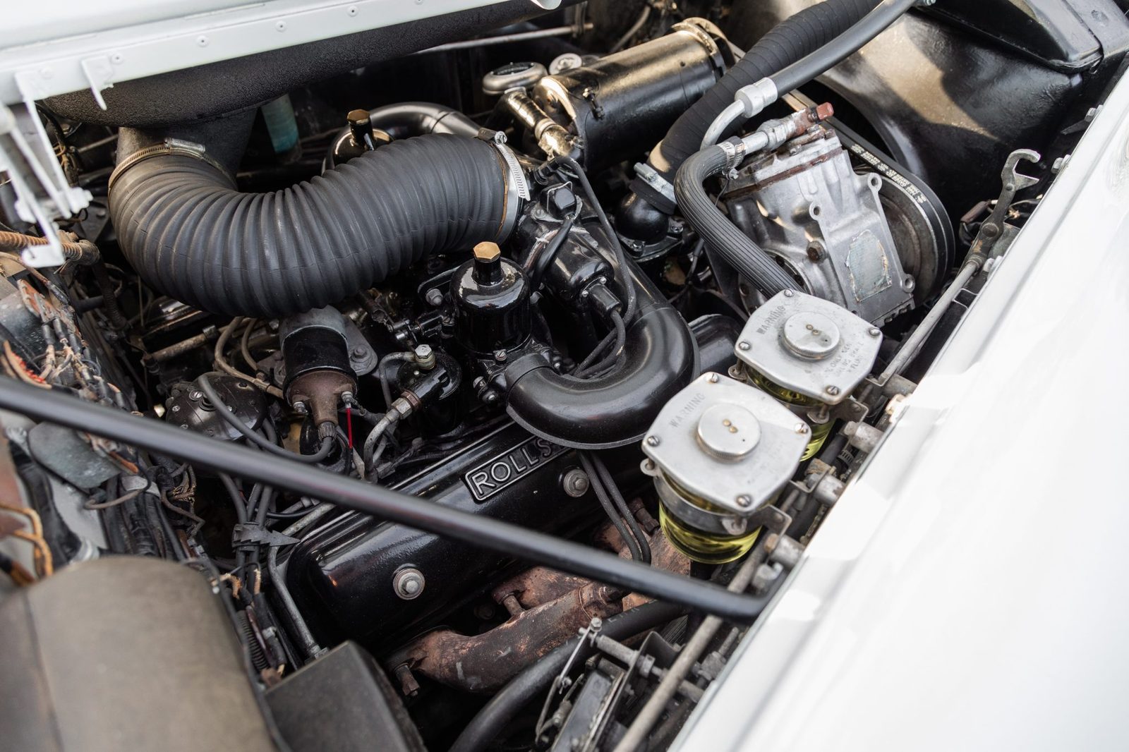 Rolls-Royce Silver Cloud II 6.2-liter V8 engine bay